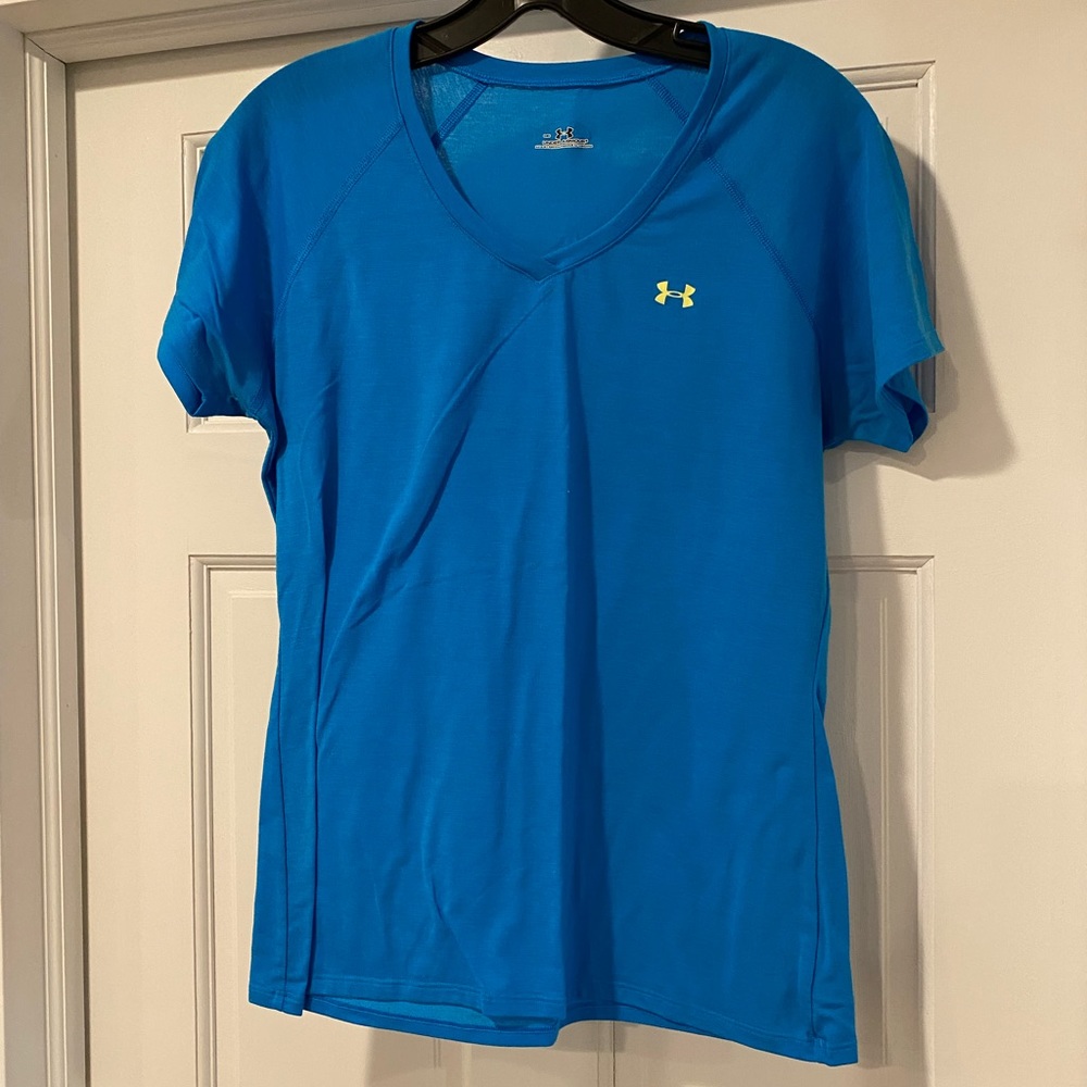 Under Armour T Shirt Size Medium